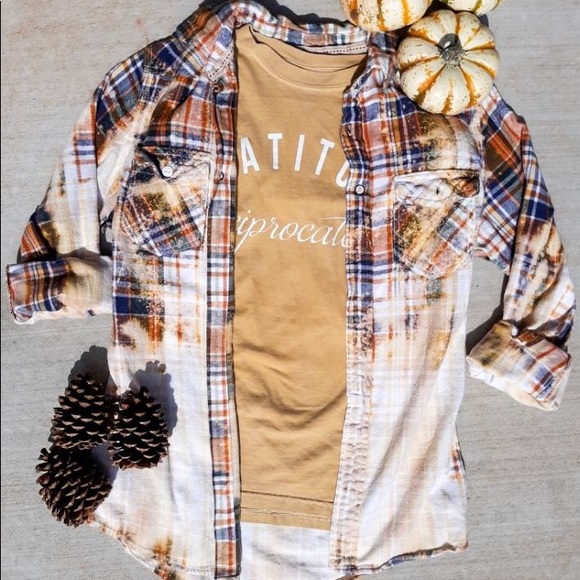 SOLD!!!! Vintage Bleached/Distressed Flannel - Picture 2 of 3